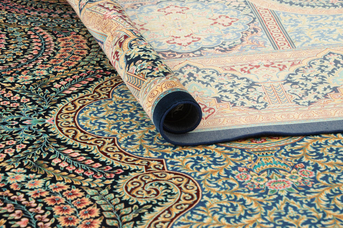 Rechteck Teppich Ghom Design in Dunkelblau von Hadorn™ - Lifestyle Image