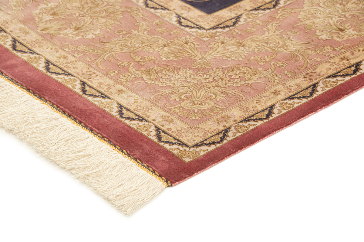 Rechteck Teppich Ghom Design in Lila von Hadorn™ - Lifestyle Image