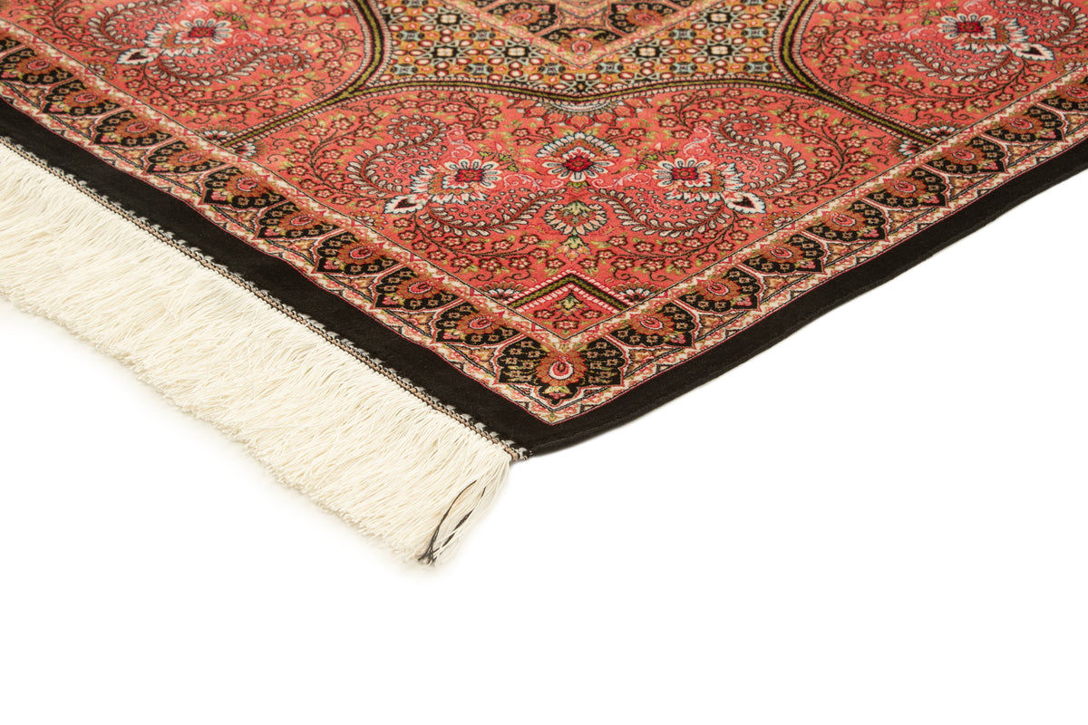 Rechteck Teppich Ghom Design in Rosa von Hadorn™ - Lifestyle Image
