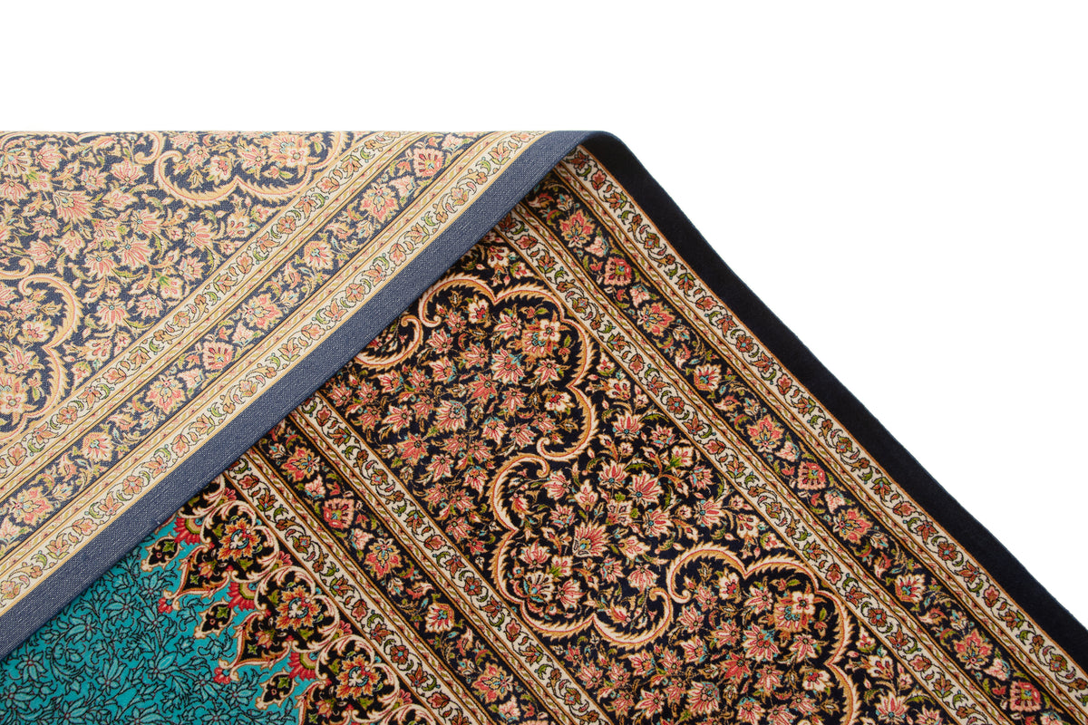 Rechteck Teppich Ghom Design in Blau von Hadorn™ - Lifestyle Image