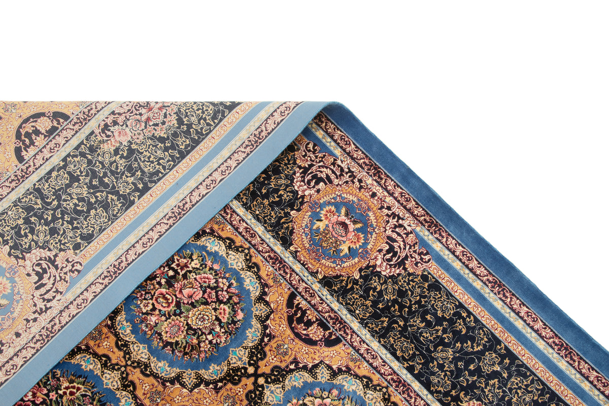 Rechteck Teppich Ghom Design in Blau von Hadorn™ - Lifestyle Image