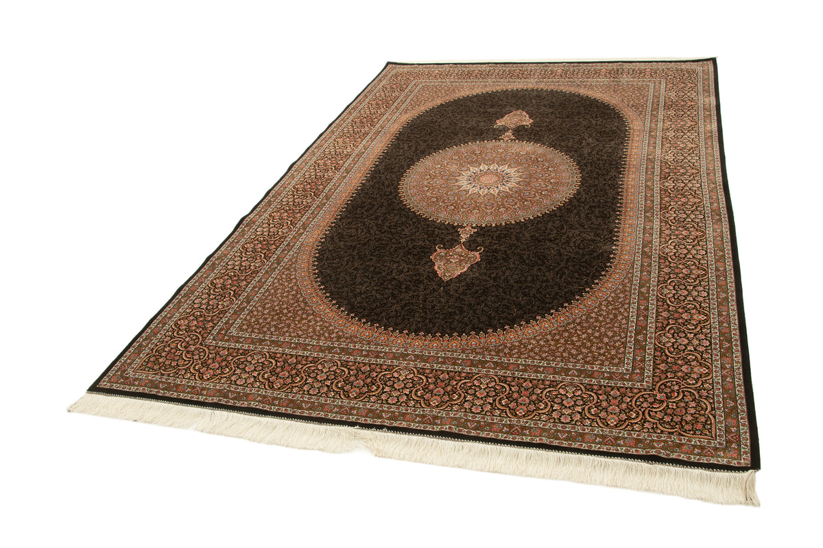 Rechteck Teppich Ghom Design in Braun von Hadorn™ - Lifestyle Image