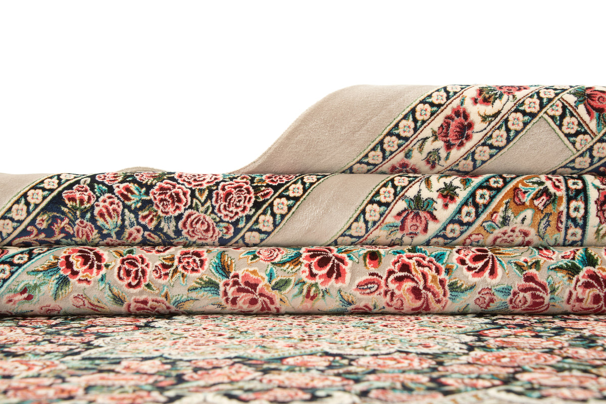 Rechteck Teppich Ghom Design in Grau von Hadorn™ - Lifestyle Image