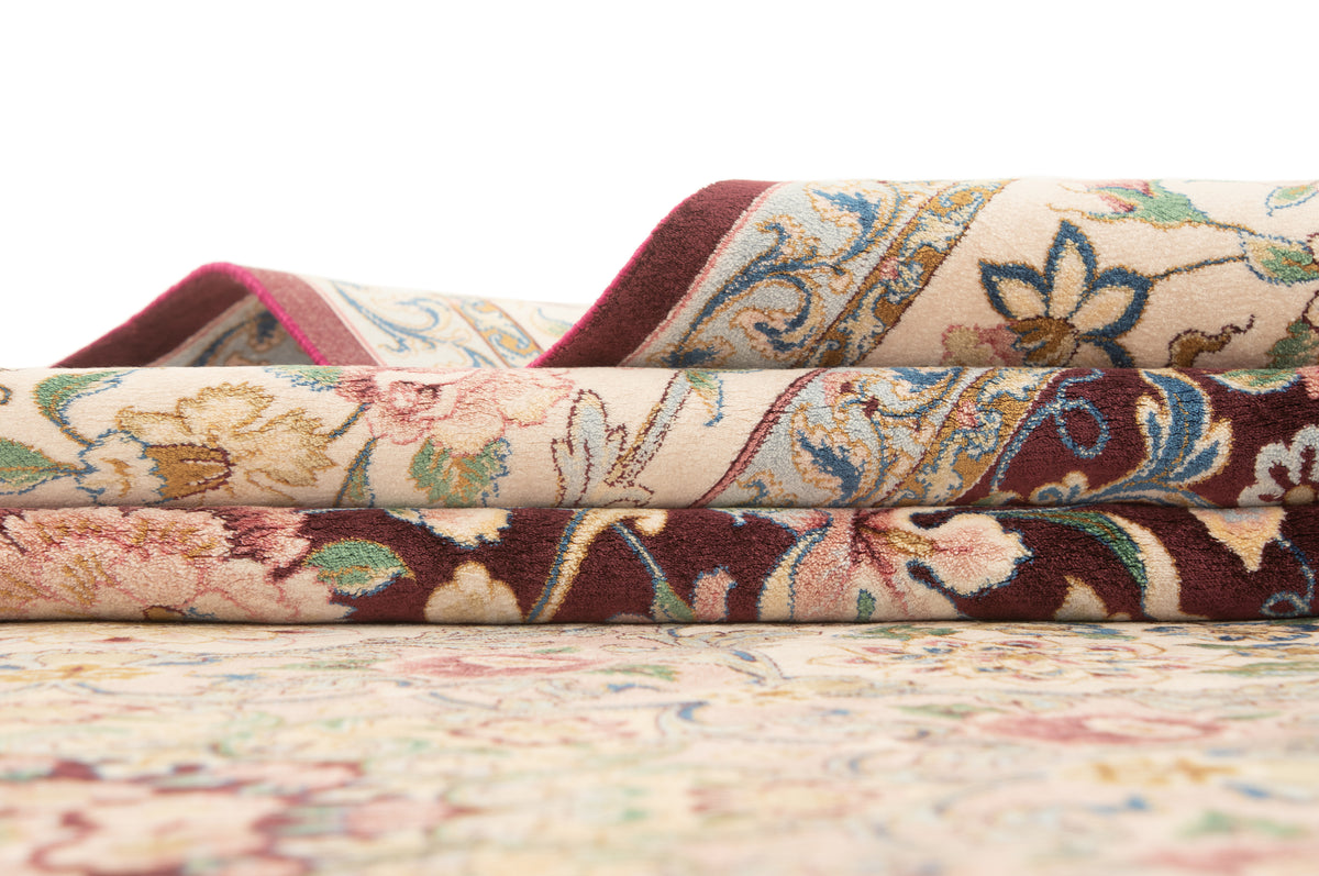 Rechteck Teppich Ghom Design in Lila von Hadorn™ - Lifestyle Image