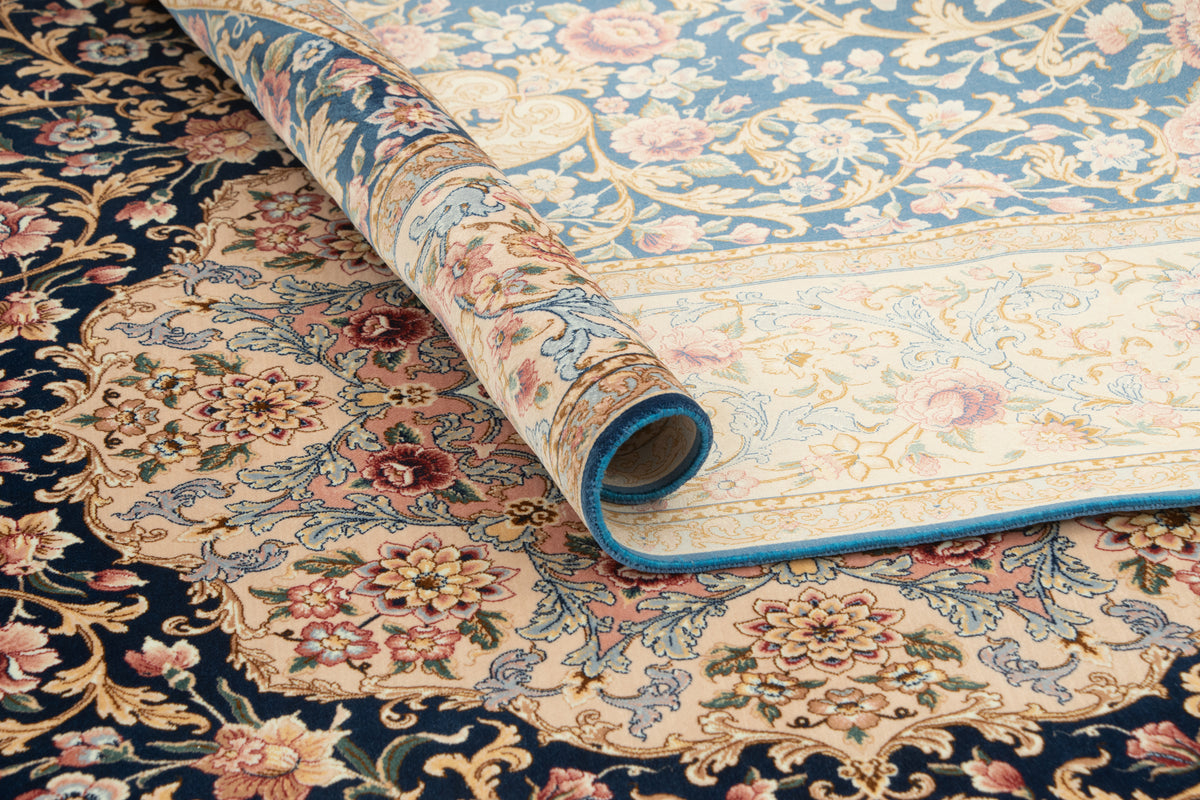 Rechteck Teppich Ghom Design in Blau von Hadorn™ - Lifestyle Image
