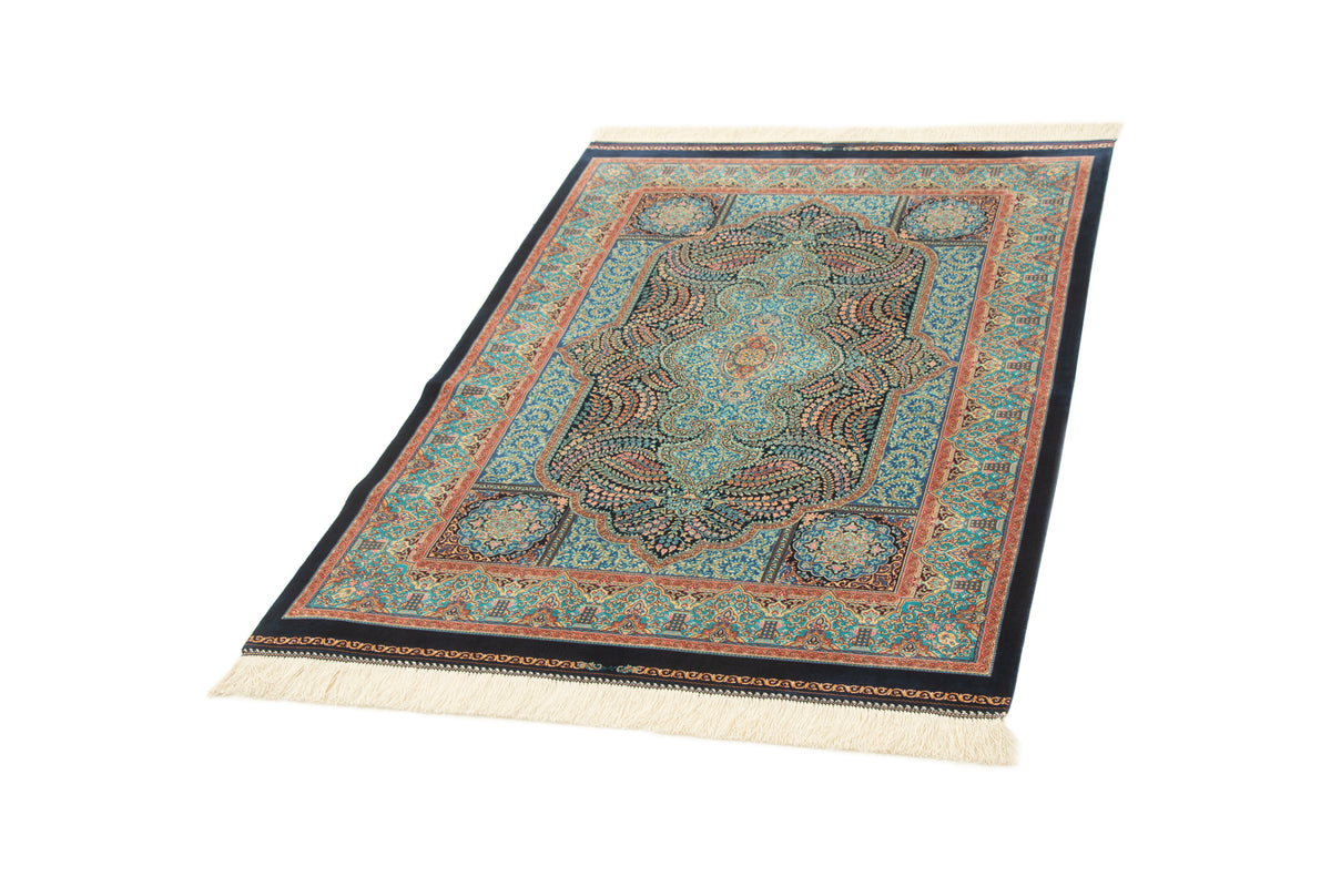 Rechteck Teppich Ghom Design in Blau von Hadorn™ - Lifestyle Image