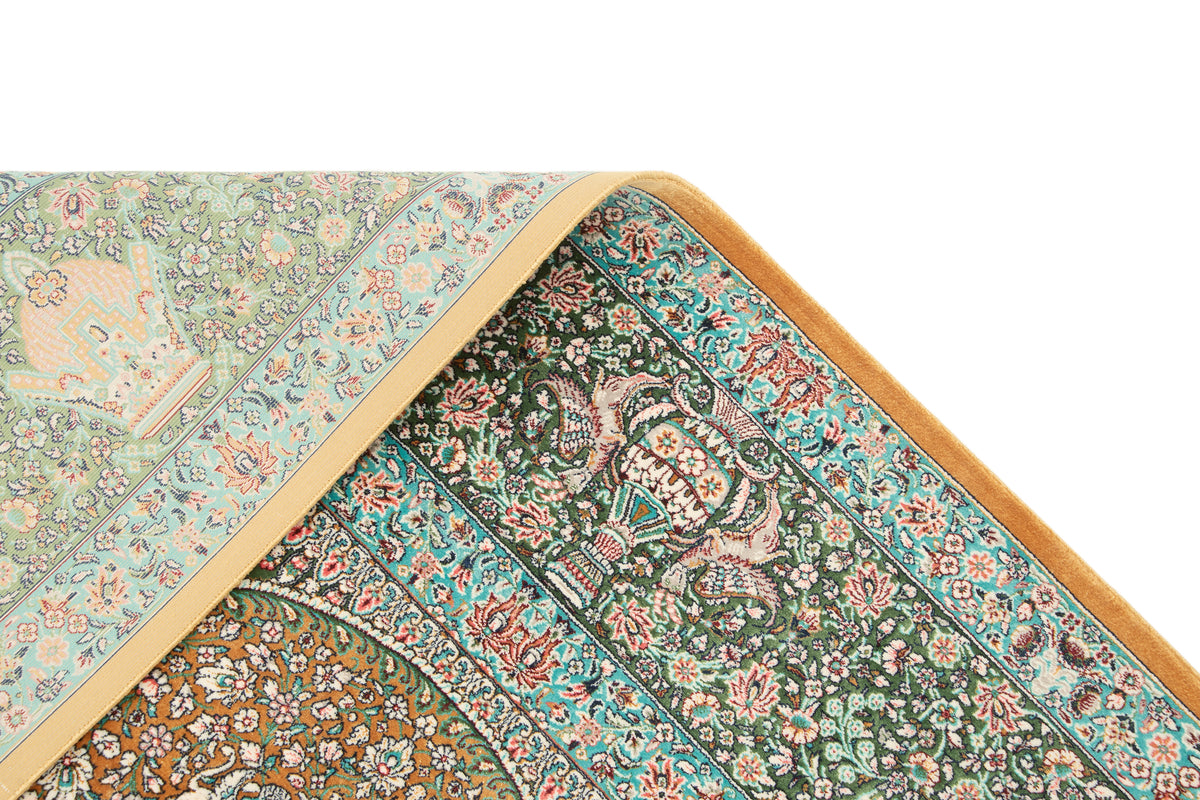 Rechteck Teppich Ghom Design in Grün von Hadorn™ - Lifestyle Image