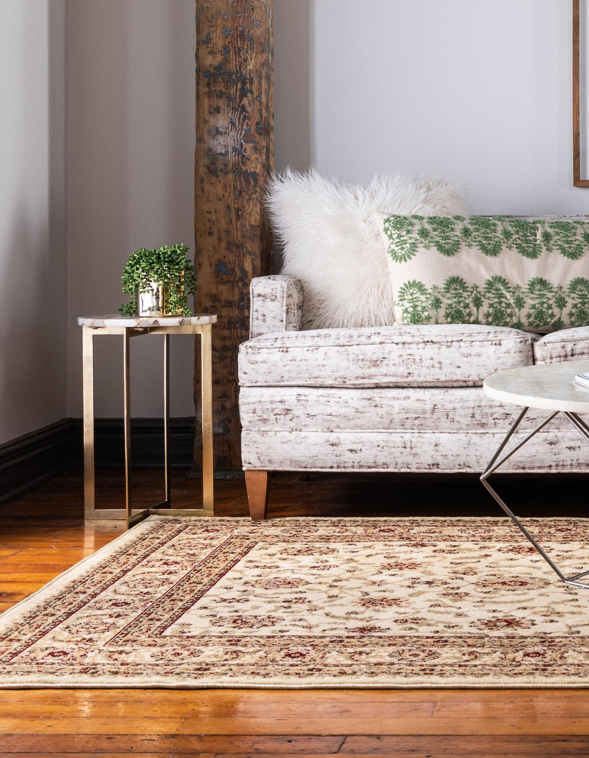 Rechteck Teppich Classic Agra in Creme von Hadorn™ - Lifestyle Image