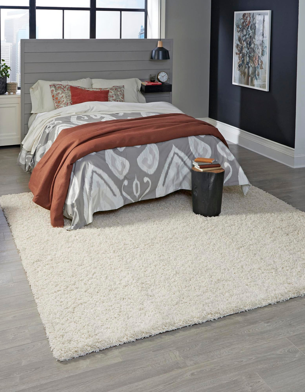 Quadratisch Hochflorteppich Solid Shag in Beige von Hadorn™ - Lifestyle Image