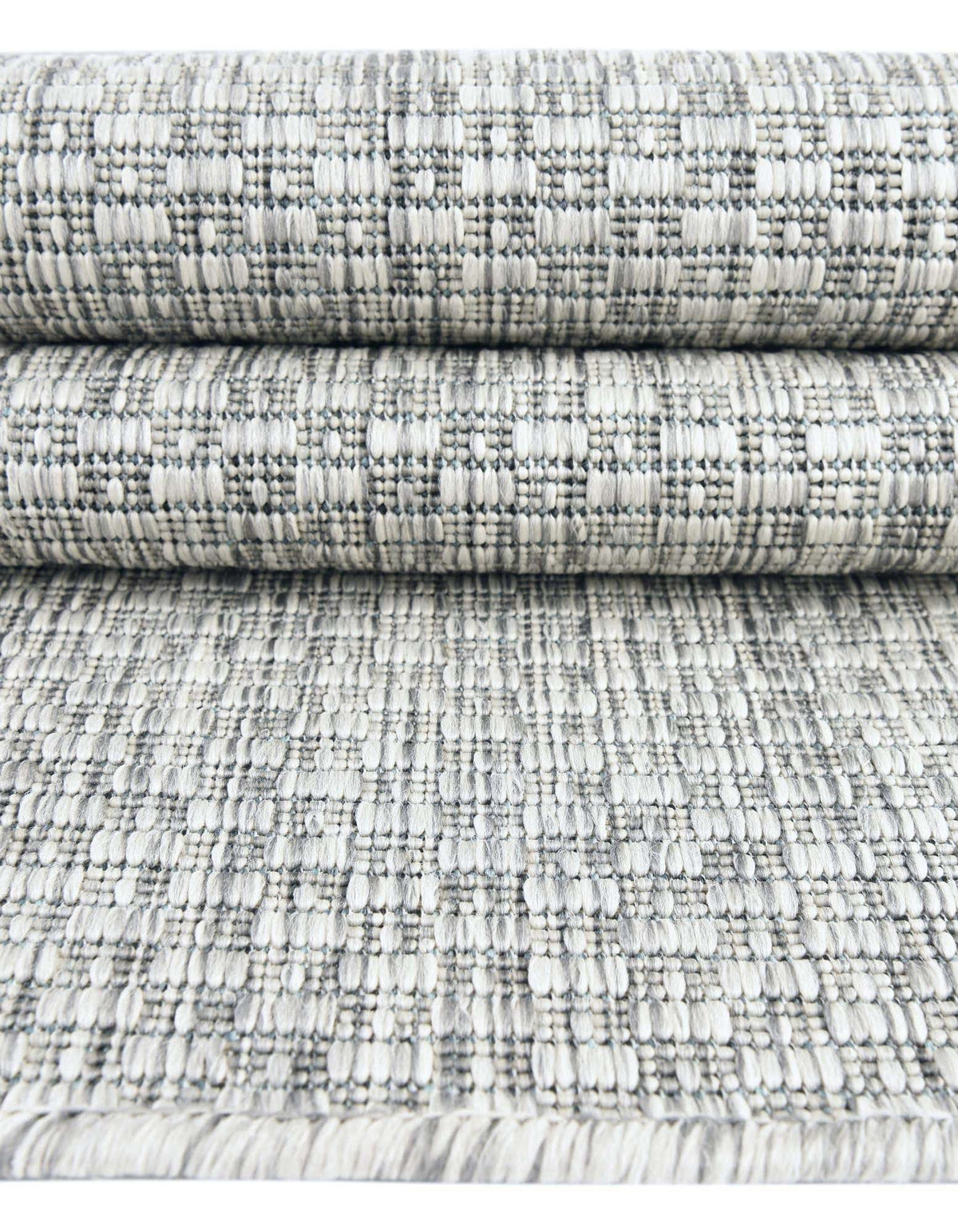 Rund Outdoor Teppich Tulum Outdoor in Hellgrau von Hadorn™ - Lifestyle Image
