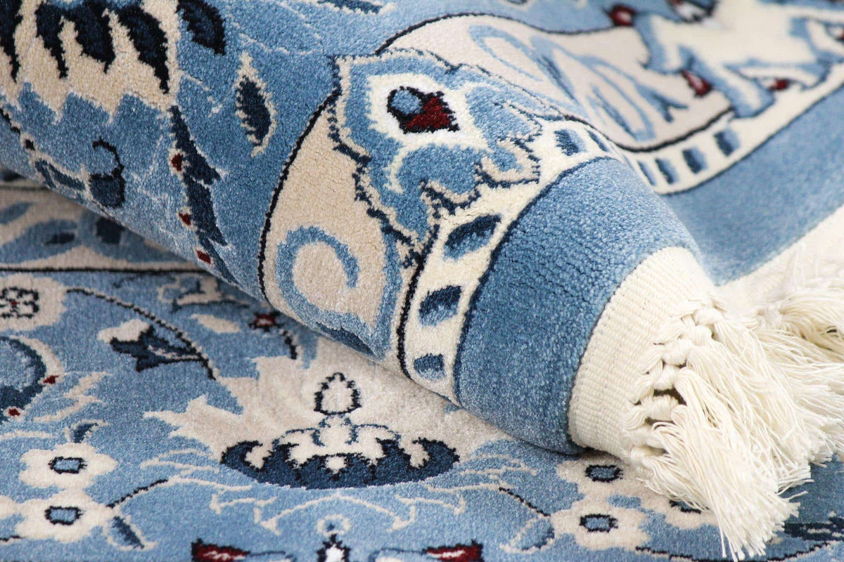 Läufer Teppich Classical in Hellblau von Hadorn™ - Lifestyle Image