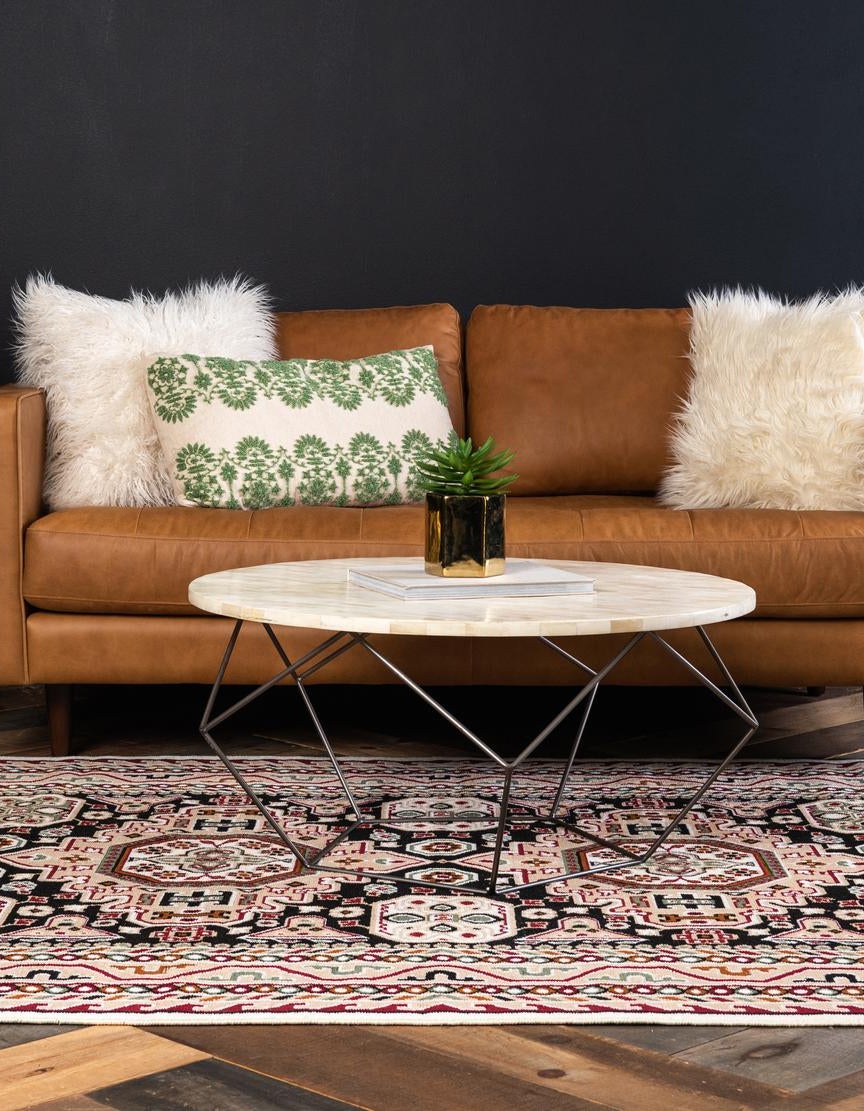 Rechteck Teppich Gharajeh in Schwarz von Hadorn™ - Lifestyle Image