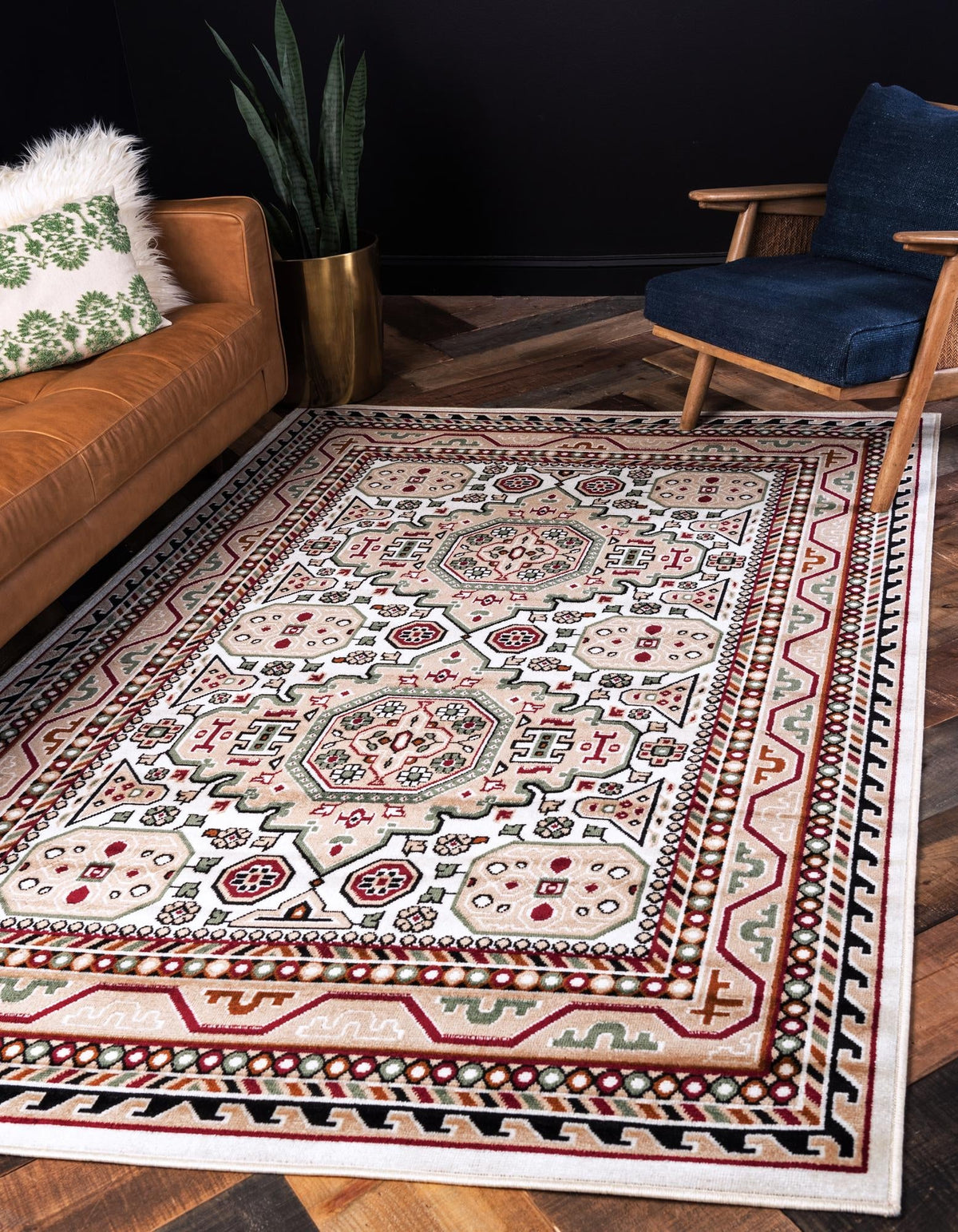 Rechteck Teppich Gharajeh in Beige von Hadorn™ - Lifestyle Image