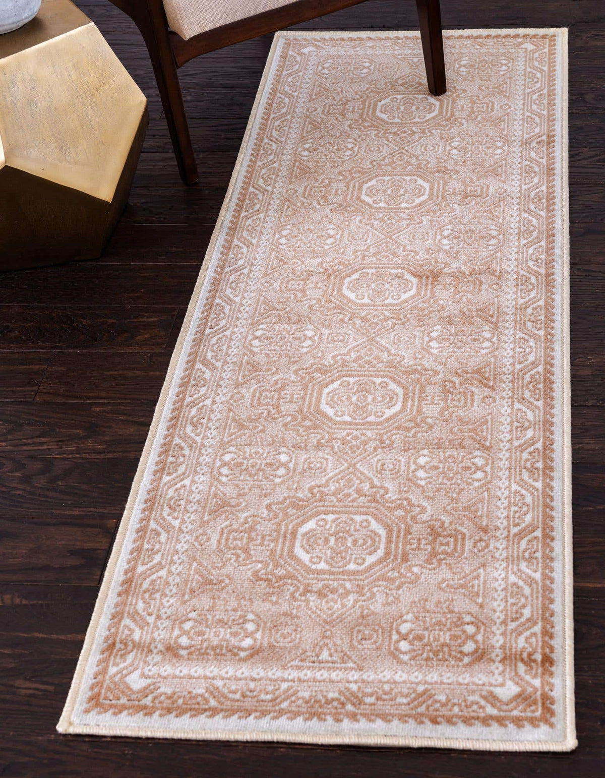 Läufer Teppich Gharajeh in Beige von Hadorn™ - Lifestyle Image