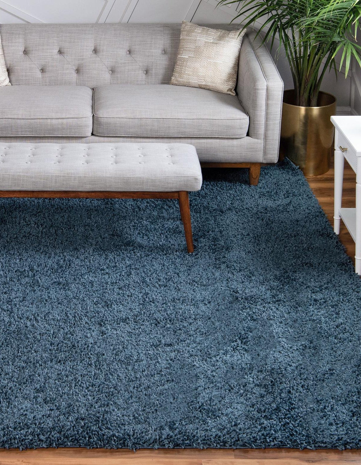 Quadratisch Hochflorteppich Zermatt Shag in Blau von Hadorn™ - Lifestyle Image