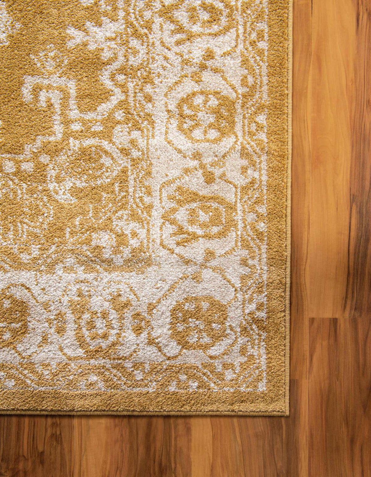 Rechteck Teppich Arcadia in Gold von Hadorn™ - Lifestyle Image