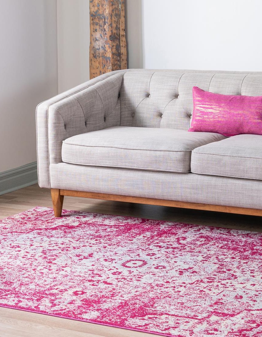 Rechteck Teppich Amulet in Rosa von Hadorn™ - Lifestyle Image
