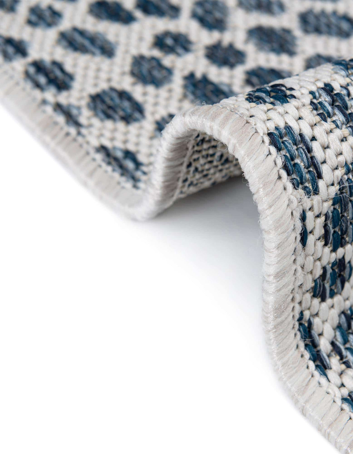 Oval Outdoor Teppich Tulum Outdoor in Blau von Hadorn™ - Lifestyle Image