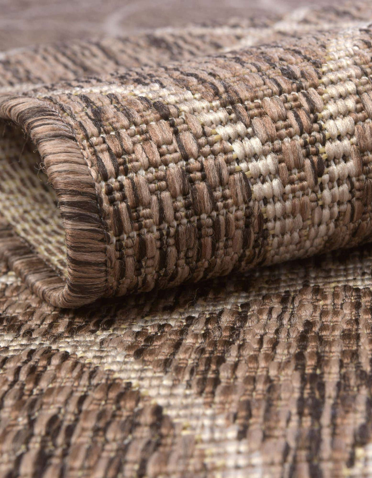 Rund Outdoor Teppich Tulum Outdoor in Braun von Hadorn™ - Lifestyle Image