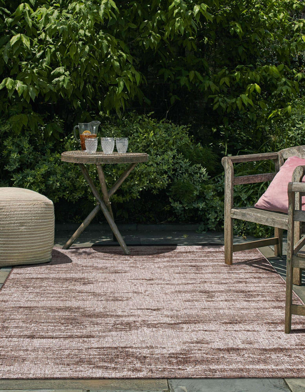 Rechteck Outdoor Teppich Tulum Outdoor Modern in Braun von Hadorn™ - Lifestyle Image