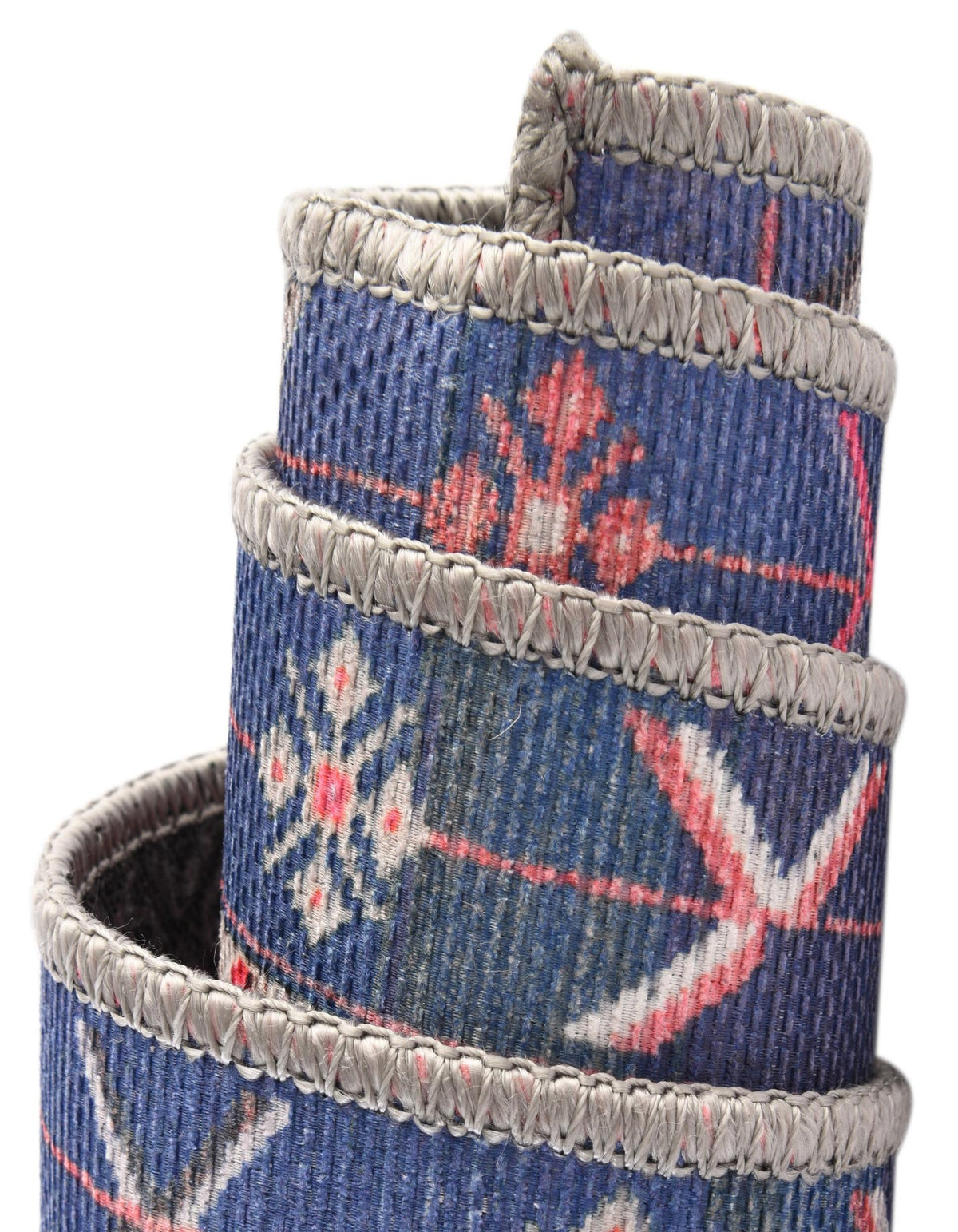 Rund Teppich Timeless in Fuchsie von Hadorn™ - Lifestyle Image
