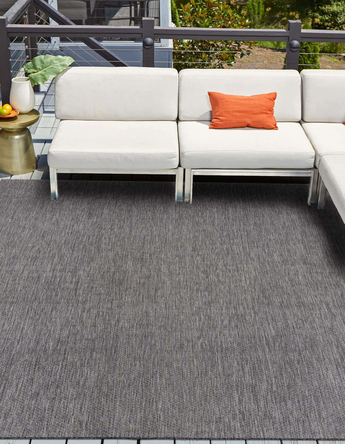 Quadratisch Outdoor Teppich Tulum Outdoor in Schwarz von Hadorn™ - Lifestyle Image