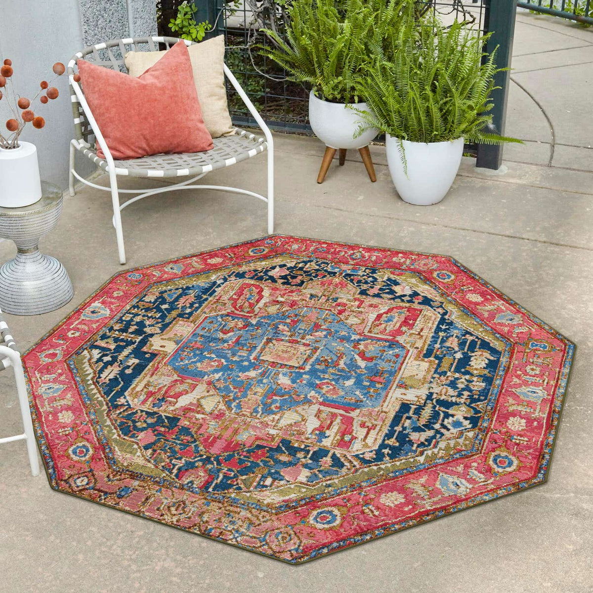 Outdoor Traditional