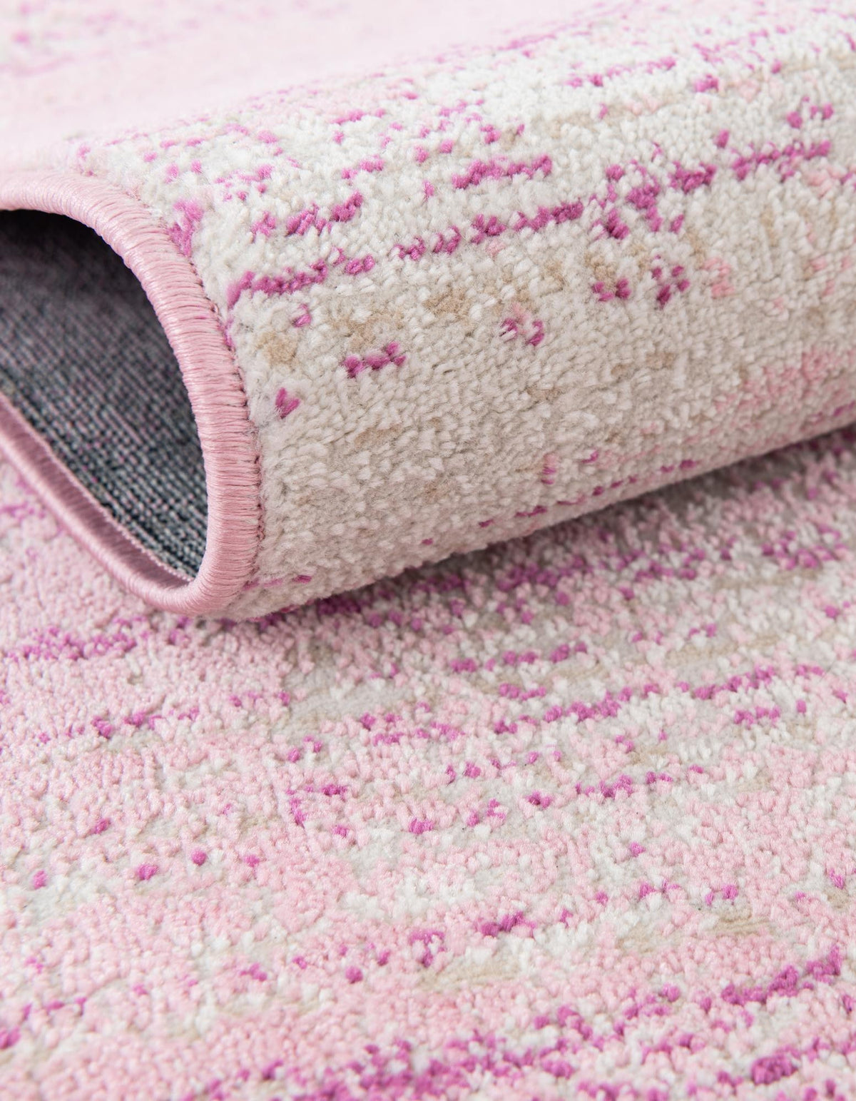 Rechteck Teppich Bellevue in Rosa von Hadorn™ - Lifestyle Image