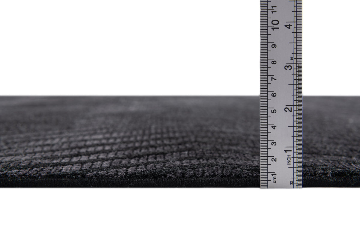 Läufer Luxus Teppich Laax in Schwarz von Hadorn™ - Lifestyle Image