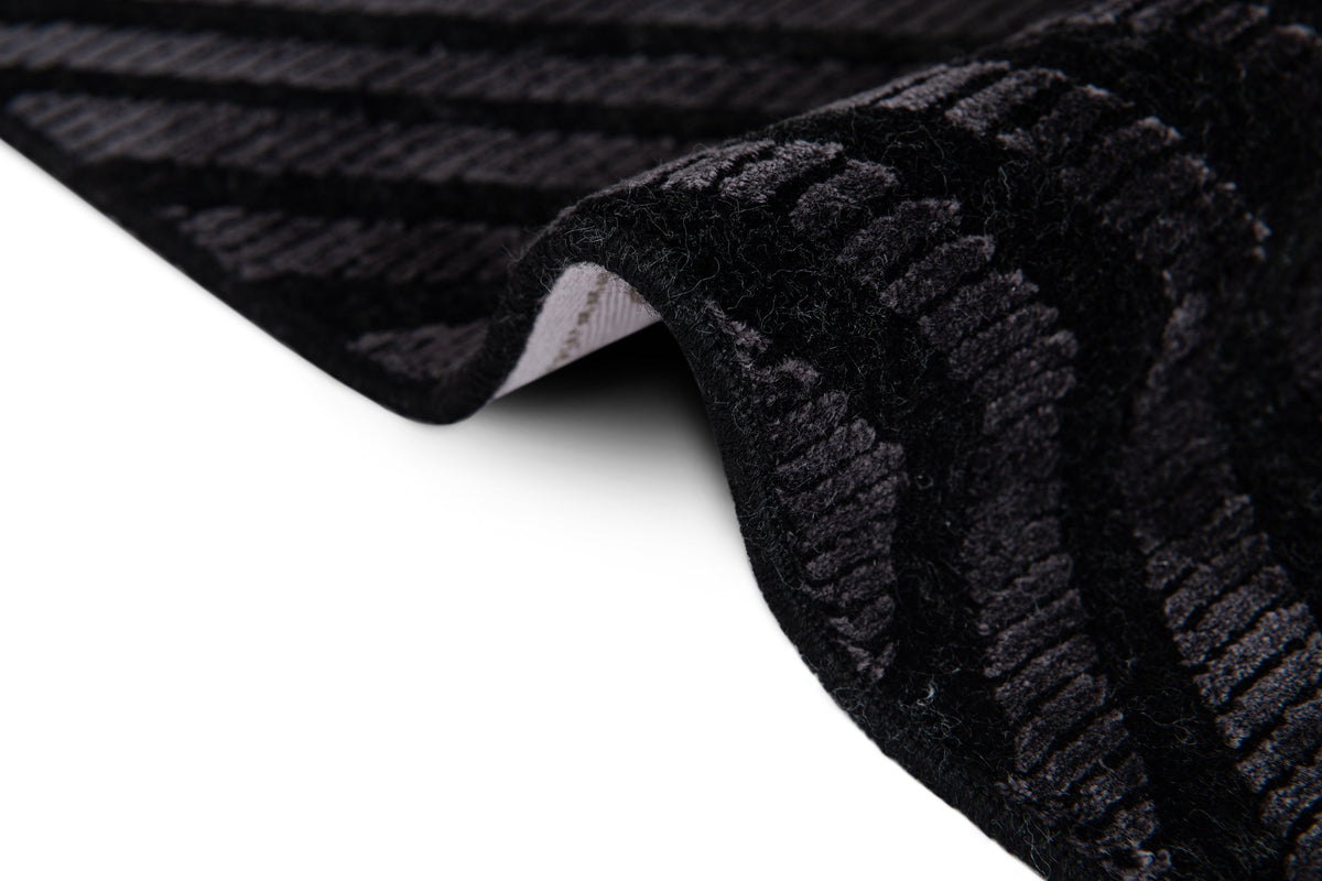 Läufer Luxus Teppich Laax in Schwarz von Hadorn™ - Lifestyle Image