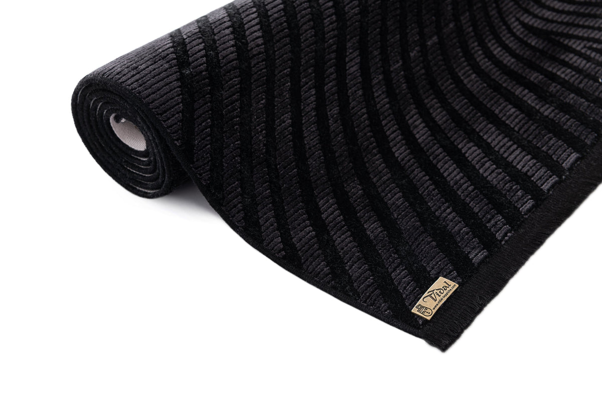 Rechteck Luxus Teppich Laax in Schwarz von Hadorn™ - Lifestyle Image