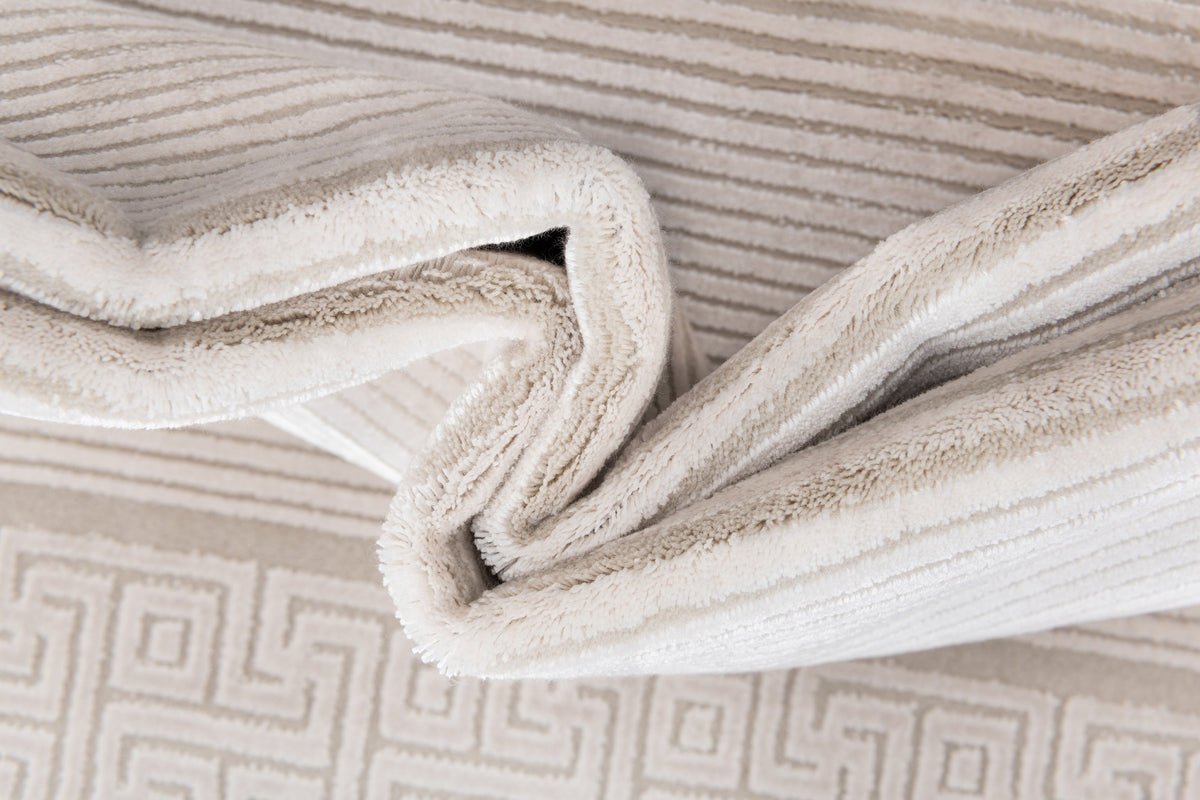 Rechteck Luxus Teppich Chiasso in Weiss von Hadorn™ - Lifestyle Image
