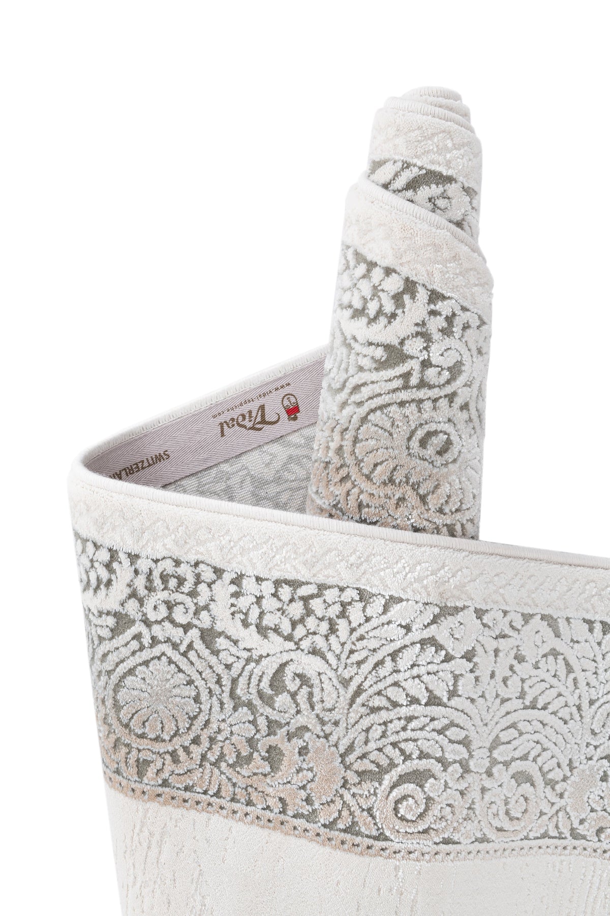 Rechteck Luxus Teppich Lausanne in Weiss von Hadorn™ - Lifestyle Image