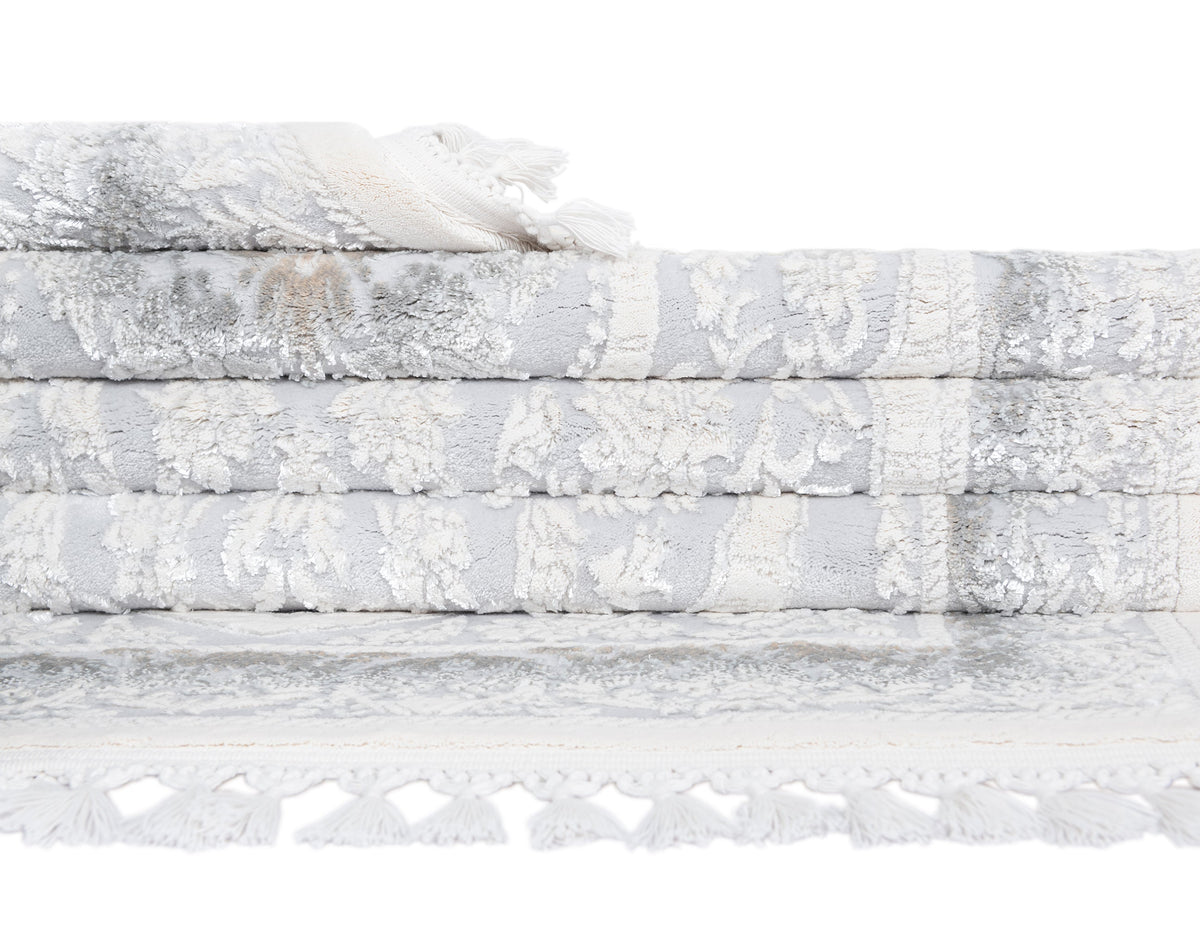 Rechteck Luxus Teppich Arosa in Grau von Hadorn™ - Lifestyle Image