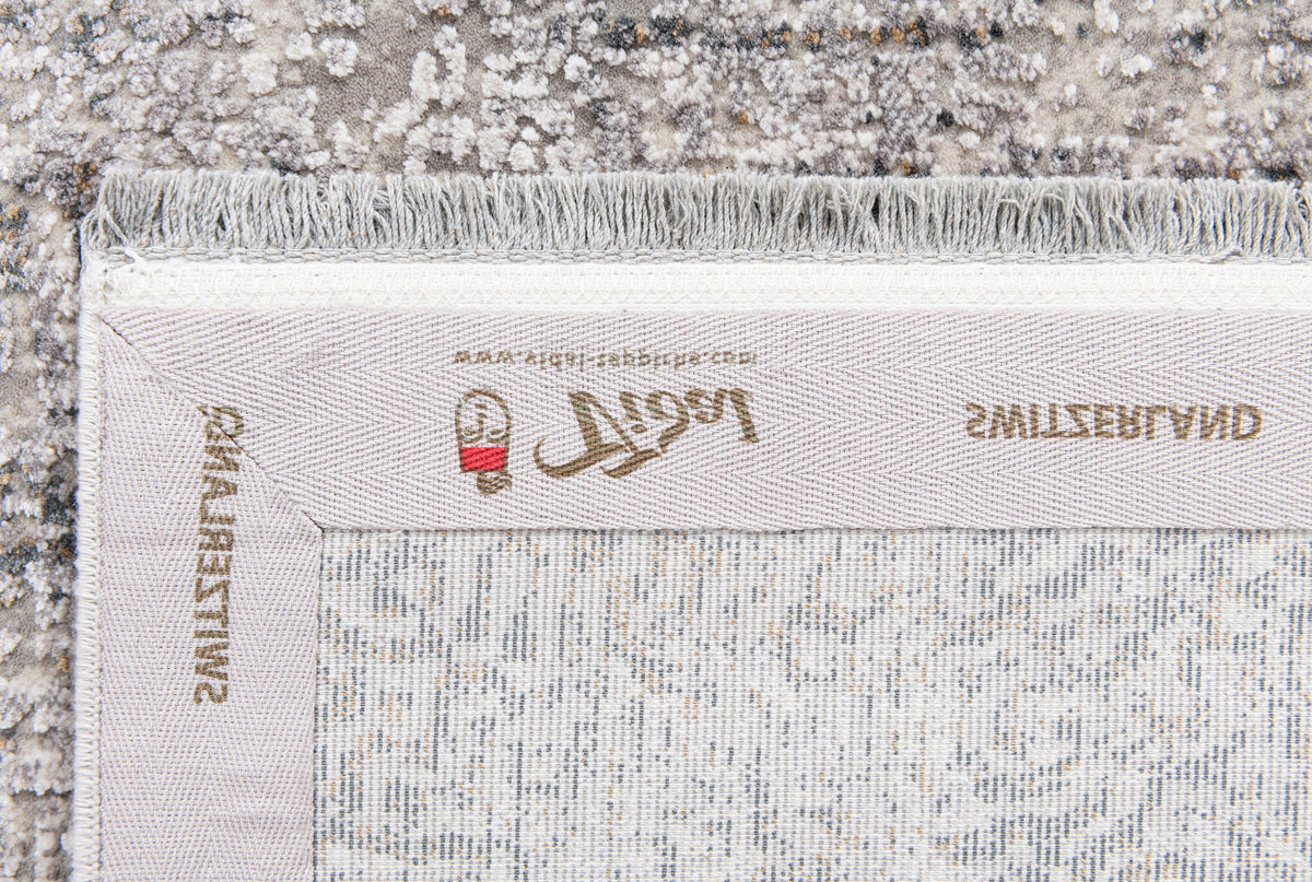 Rechteck Luxus Teppich Basel in Grau von Hadorn™ - Lifestyle Image
