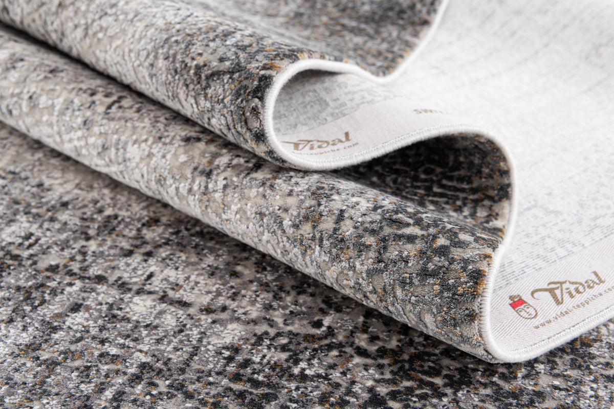 Läufer Luxus Teppich Basel in Grau von Hadorn™ - Lifestyle Image