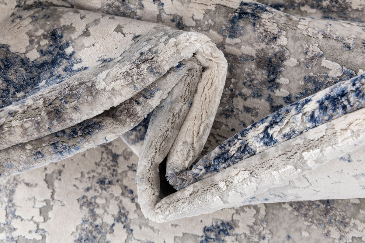 Rechteck Luxus Teppich Flims in Grau von Hadorn™ - Lifestyle Image