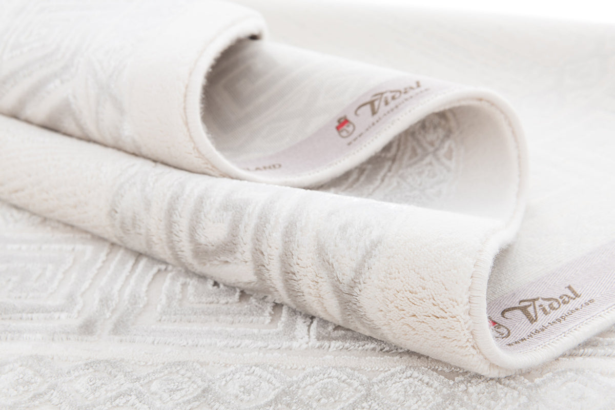 Rechteck Luxus Teppich Lausanne in Weiss von Hadorn™ - Lifestyle Image