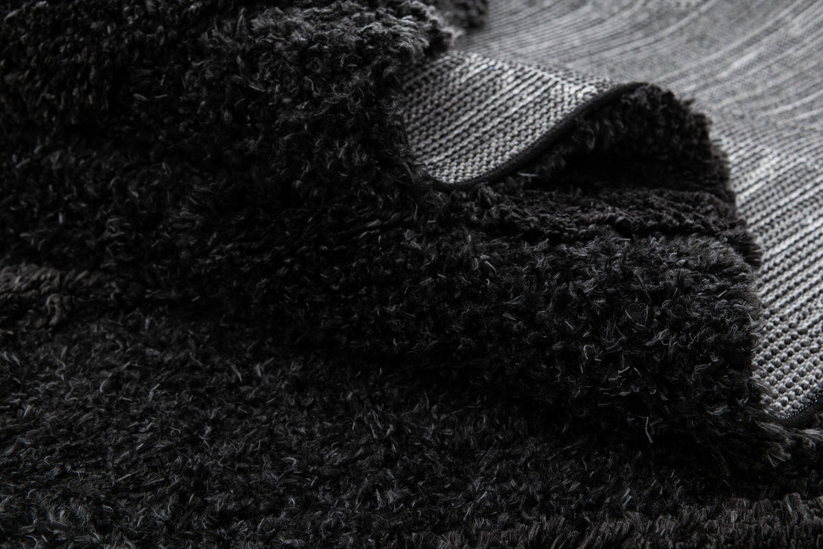 Rechteck Teppich Thun Glacies in Schwarz von Hadorn™ - Lifestyle Image