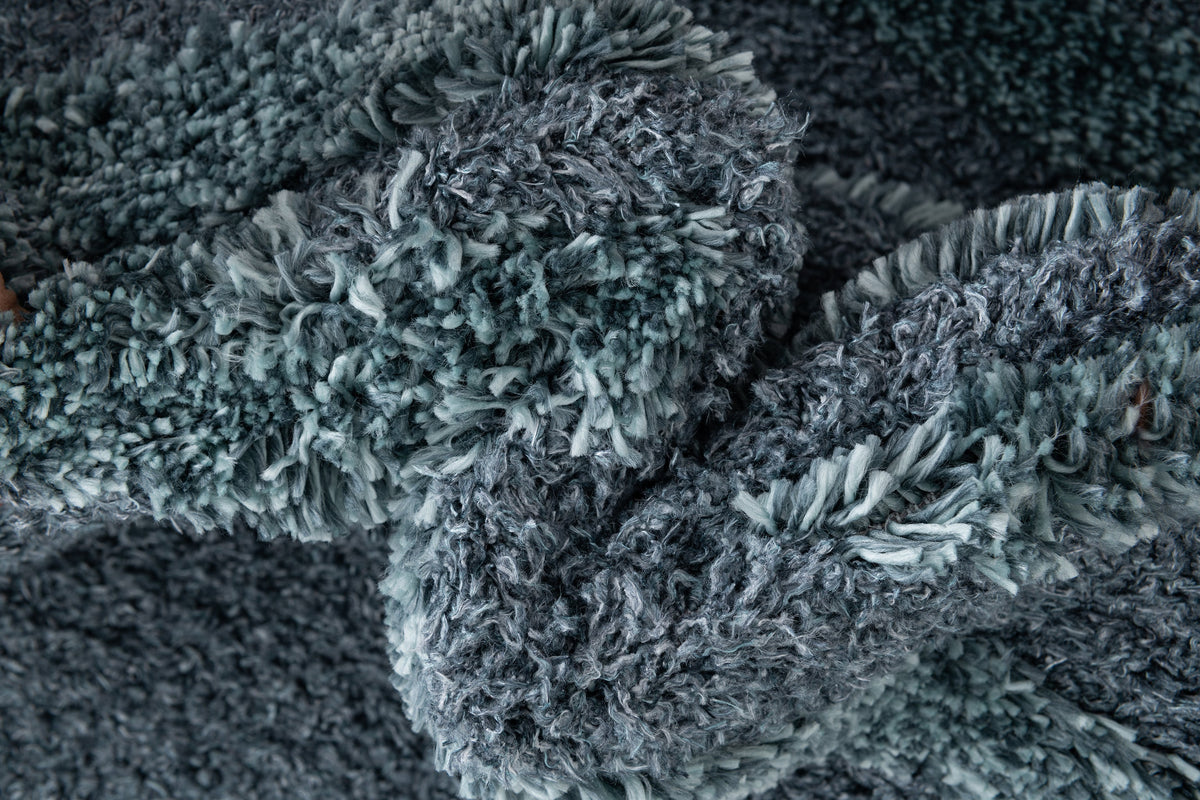 Rechteck Teppich Thun Glacies in Blau von Hadorn™ - Lifestyle Image