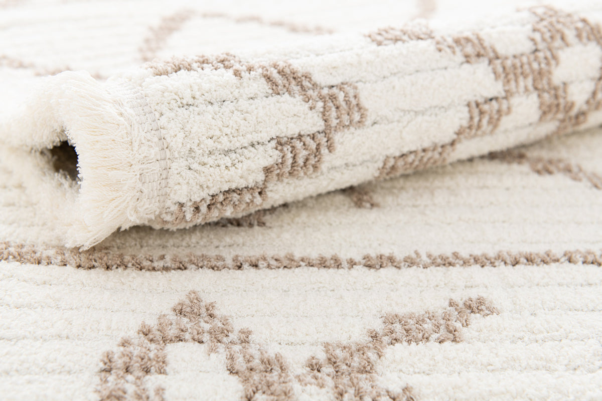 Läufer Teppich St. Gallen Folklore in Weiss von Hadorn™ - Lifestyle Image