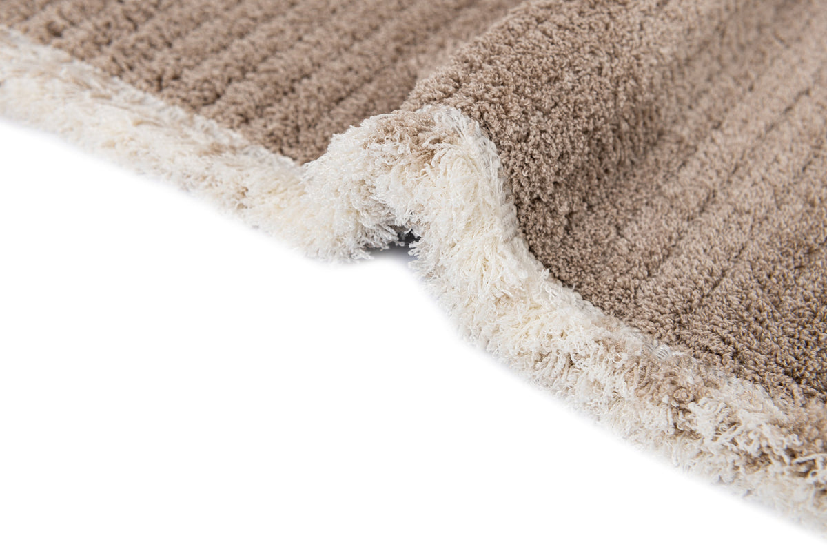 Läufer Teppich St. Gallen Solid in Braun von Hadorn™ - Lifestyle Image