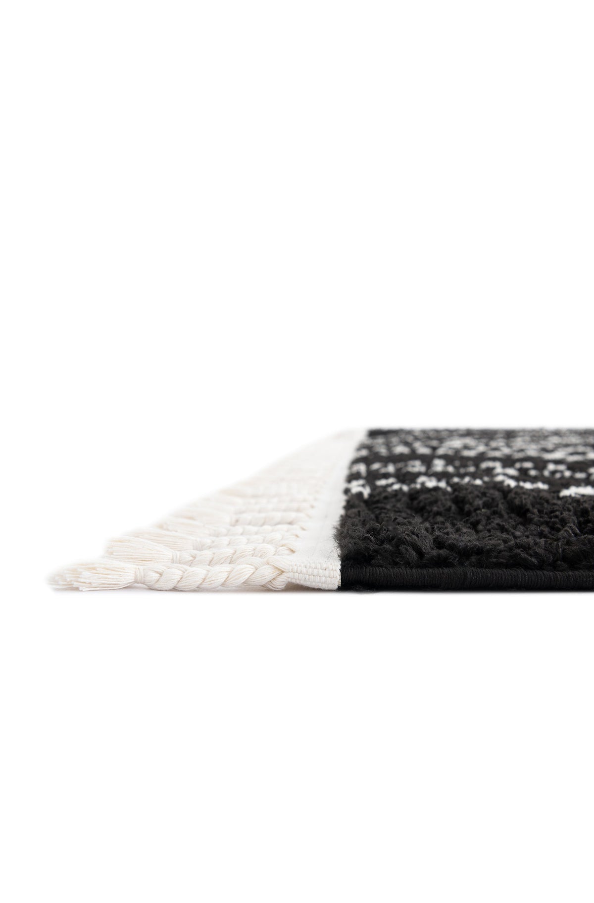 Läufer Teppich Frauenfeld Vaiana in Schwarz von Hadorn™ - Lifestyle Image