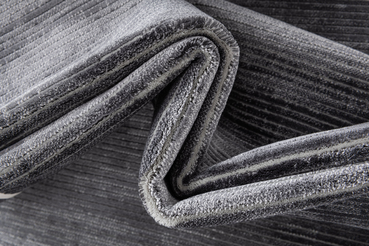 Rechteck Luxus Teppich Flims in Grau von Hadorn™ - Lifestyle Image