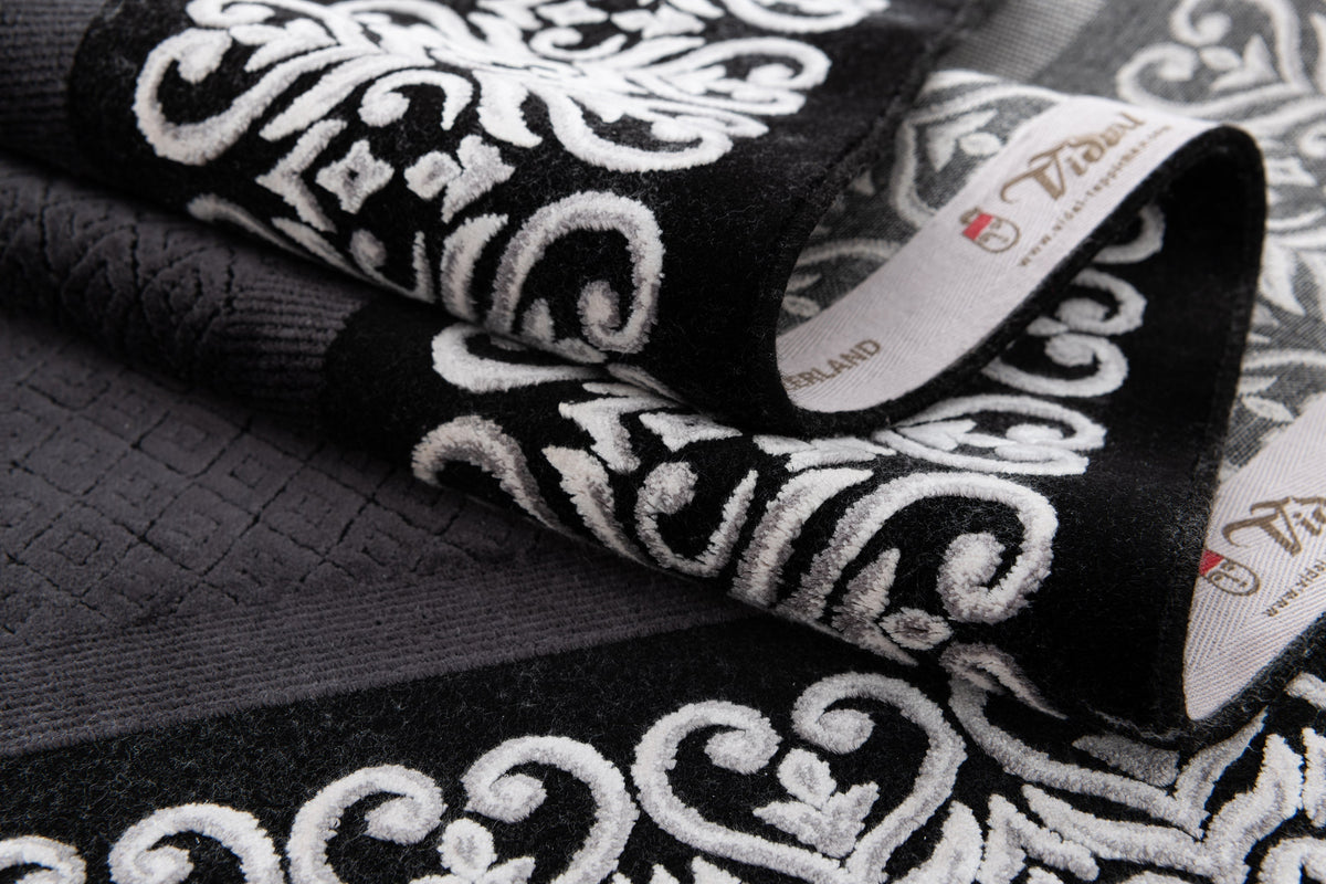 Läufer Luxus Teppich Laax in Schwarz von Hadorn™ - Lifestyle Image