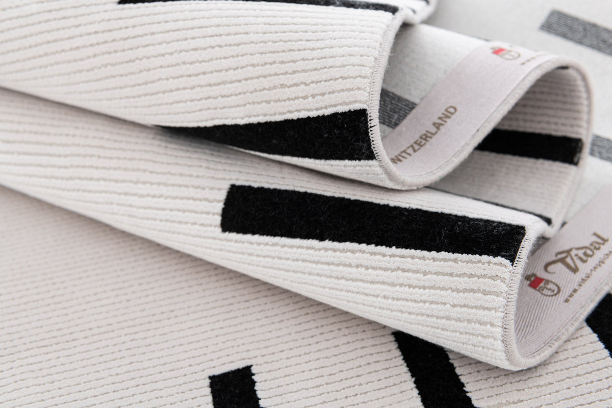 Rechteck Luxus Teppich Laax in Grau von Hadorn™ - Lifestyle Image