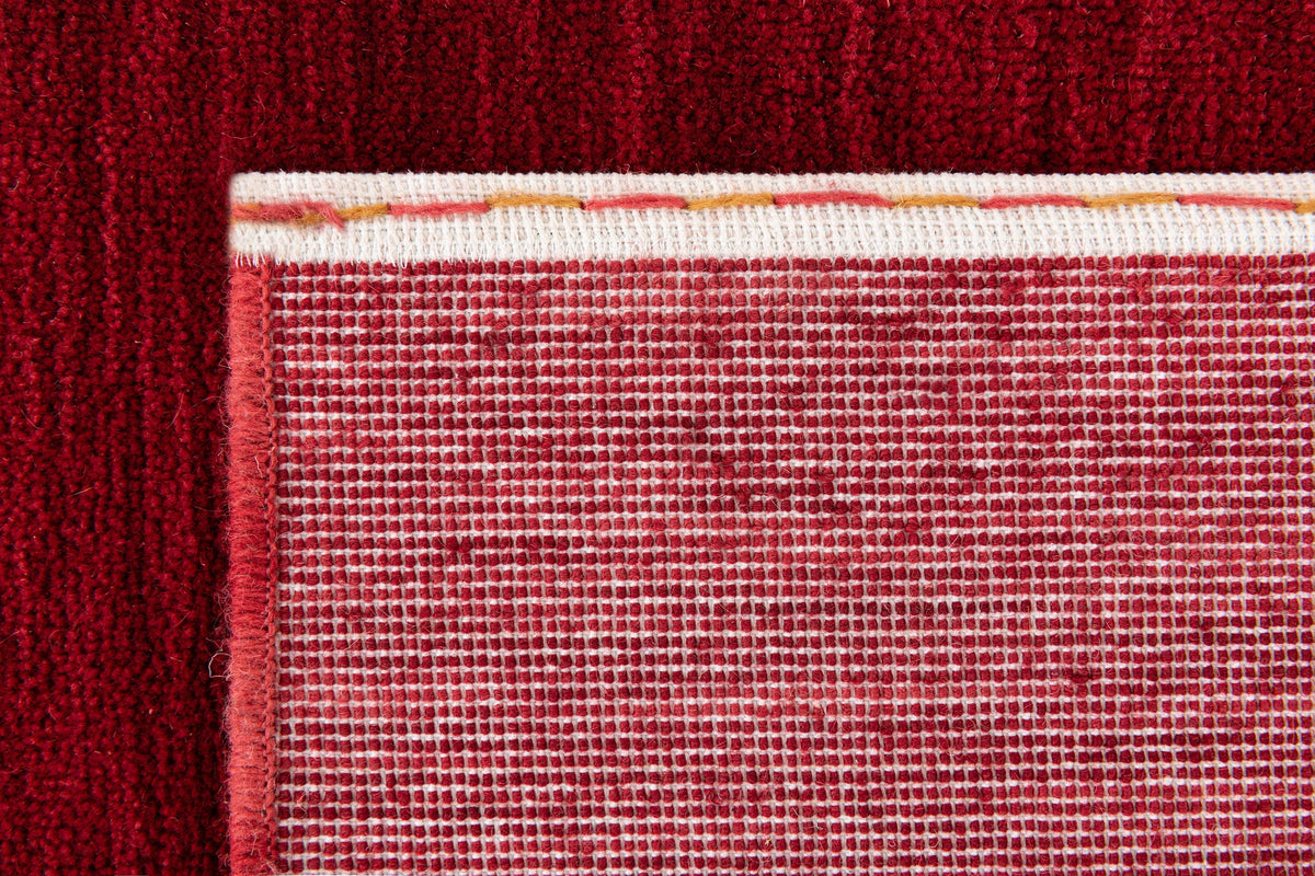 Quadratisch Teppich Emmen in Rot von Hadorn™ - Lifestyle Image