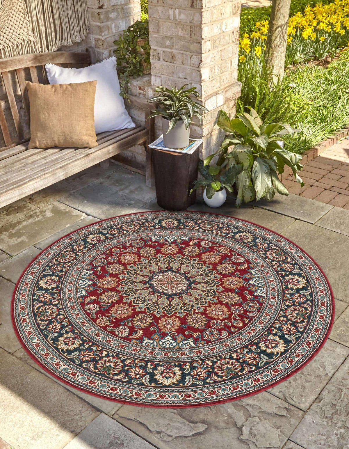 Outdoor Traditional