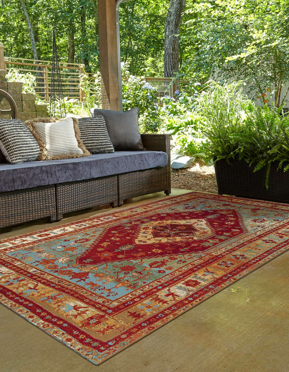 Outdoor Traditional