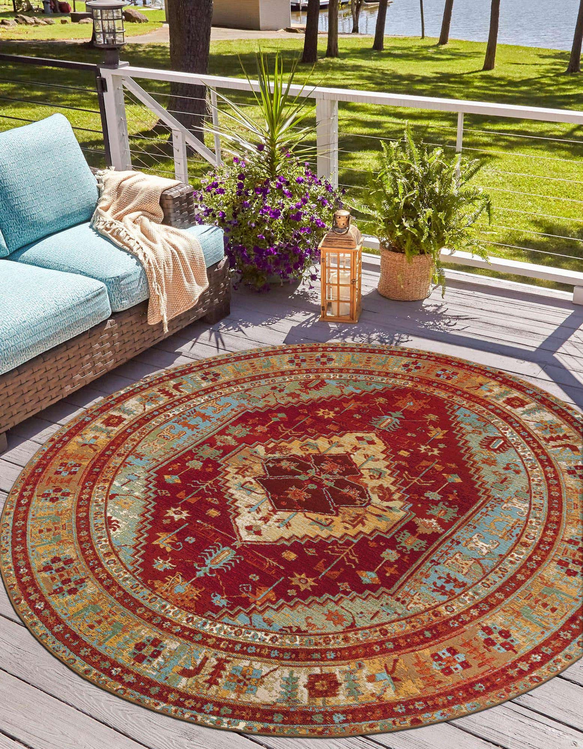 Outdoor Traditional